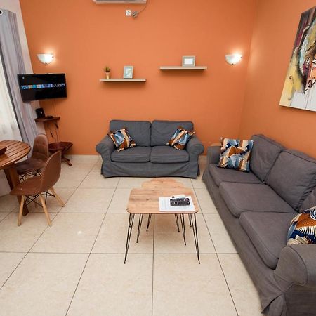 Appartement Charmant et Lumineux Pointe Noire Extérieur photo